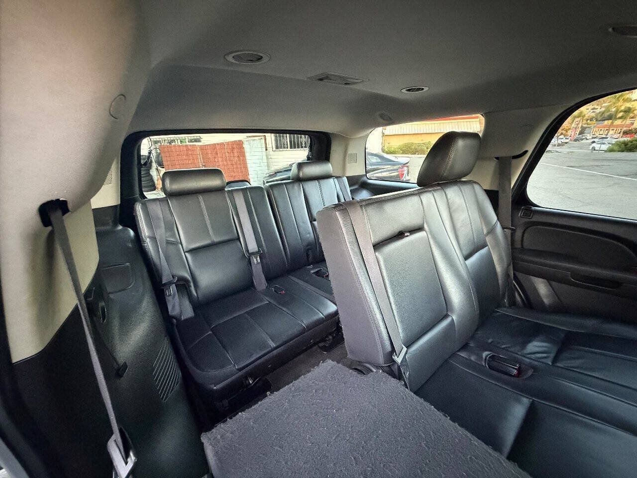 Used 2013 Chevrolet Tahoe LT RWD image 16
