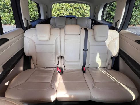 Used 2017 Mercedes-Benz GLS 450 4MATIC image 29