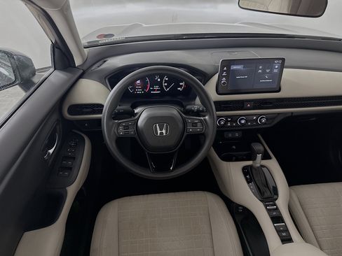 Certified 2026 Honda HR-V LX image 25