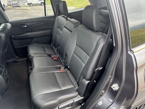 Used 2021 Honda Pilot Special Edition image 13