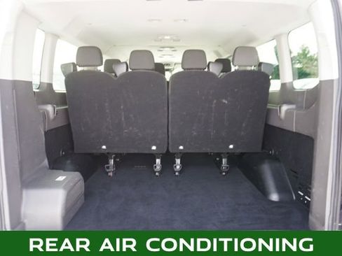 Used 2023 Ford Transit 350 XLT image 8