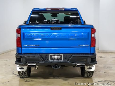 Used 2023 Chevrolet Silverado 1500 Custom Trail Boss AWD/4WD image 7