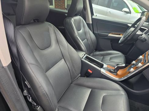 Used 2017 Volvo XC60 T6 Inscription w/ Preferred Option Package AWD/4WD image 21