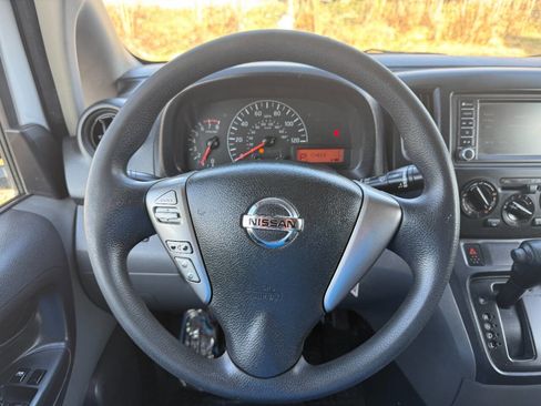 Used 2020 Nissan NV200 S w/ Back Door Glass Package image 29
