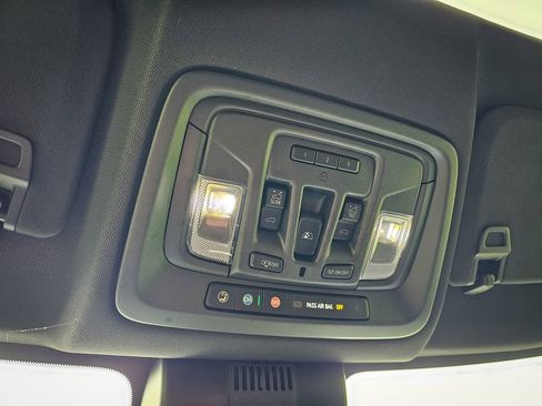 Used 2024 GMC Sierra 1500 AT4 w/ Technology Package AWD/4WD image 34