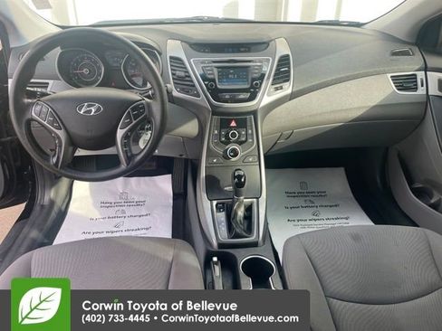 Used 2014 Hyundai Elantra SE w/ Option Group 02 image 12
