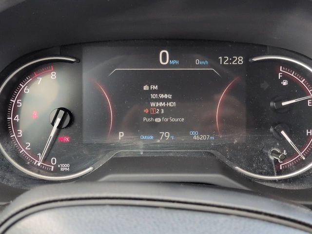 Used 2025 Toyota RAV4 LE AWD/4WD image 28