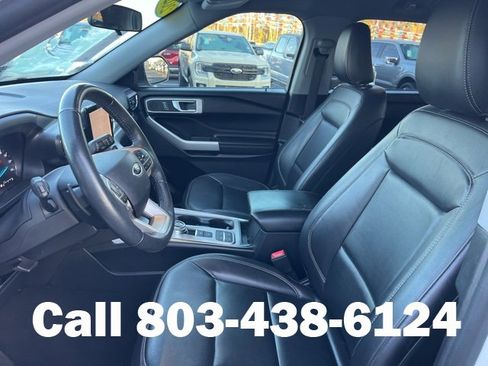 Used 2021 Ford Explorer XLT w/ Equipment Group 202A image 7