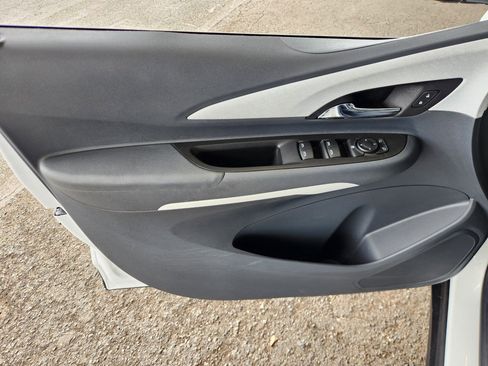 Used 2019 Chevrolet Bolt LT image 12