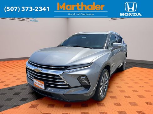 Used 2023 Chevrolet Blazer Premier AWD/4WD image 1