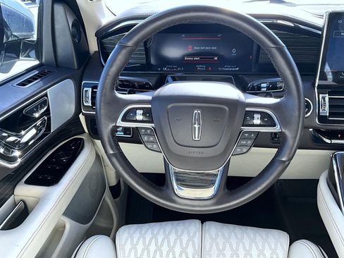 Certified 2023 Lincoln Navigator Black Label image 12