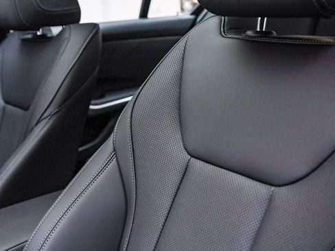 Certified 2022 BMW 330i Sedan w/ Premium Package 2 image 23