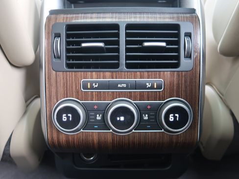 Used 2016 Land Rover Range Rover Sport HSE image 39