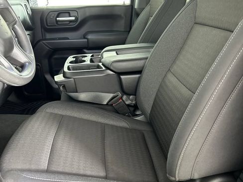 Used 2024 Chevrolet Silverado 1500 Custom Trail Boss w/ Dark Appearance Package AWD/4WD image 13