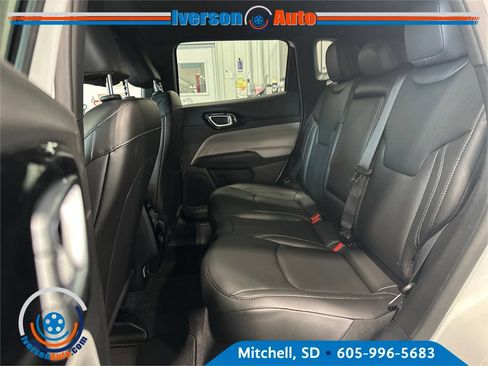 New 2026 Jeep Compass Limited AWD/4WD image 24