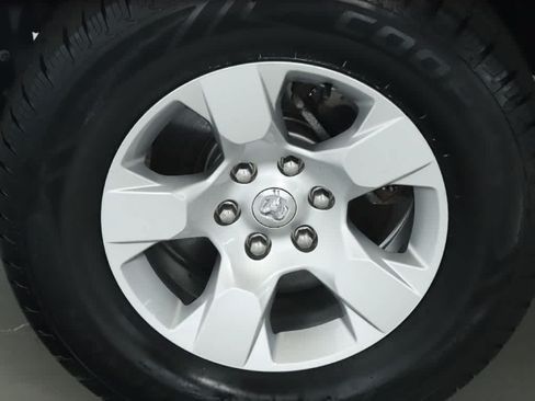 Used 2019 RAM 1500 Big Horn AWD/4WD image 39