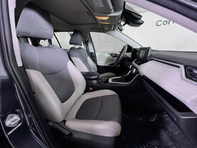Used 2021 Toyota RAV4 XLE w/ Convenience Package AWD/4WD image 20