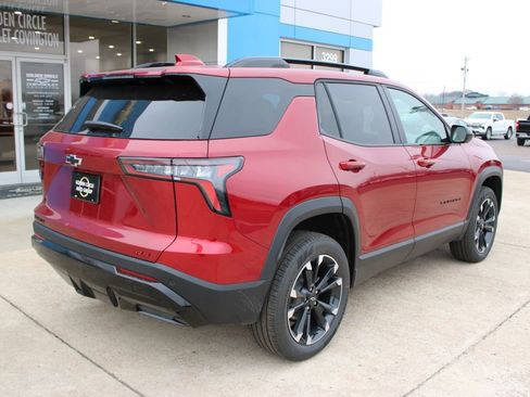 New 2026 Chevrolet Equinox RS w/ LPO, Floor Liner Package image 9