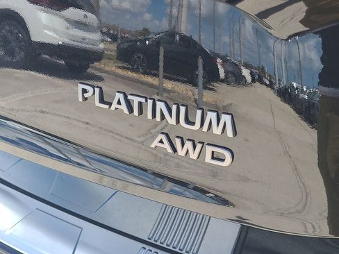 New 2026 Nissan Rogue Platinum w/ Platinum Premium Package AWD/4WD image 3