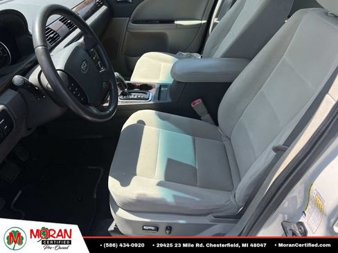 Used 2009 Ford Taurus SEL FWD image 16