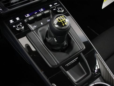 New 2026 Porsche 911 GT3 image 14