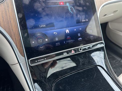 Used 2022 Mercedes-Benz C 300 Sedan image 4