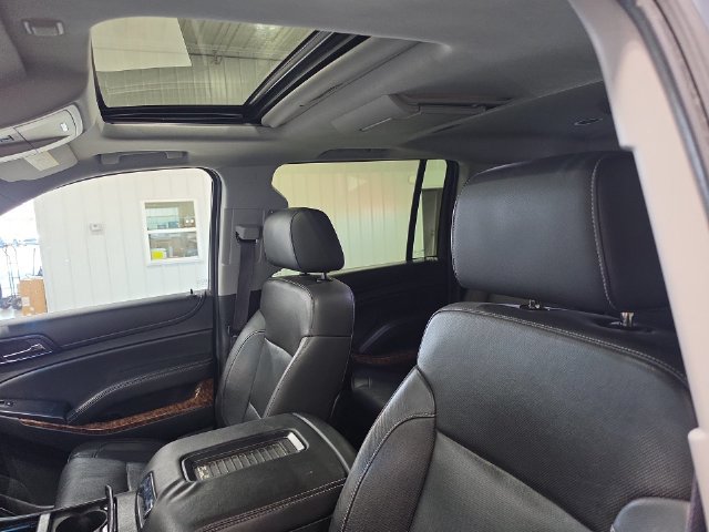 Used 2015 Chevrolet Suburban LTZ AWD/4WD image 16