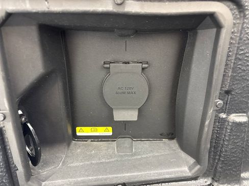 Used 2023 Ford F150 Lariat w/ Equipment Group 502A High image 30