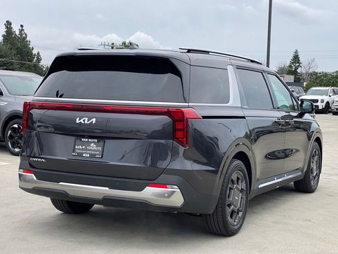 New 2026 Kia Carnival SX image 3