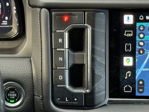 Used 2022 GMC Yukon Denali w/ Advanced Technology Package image 23