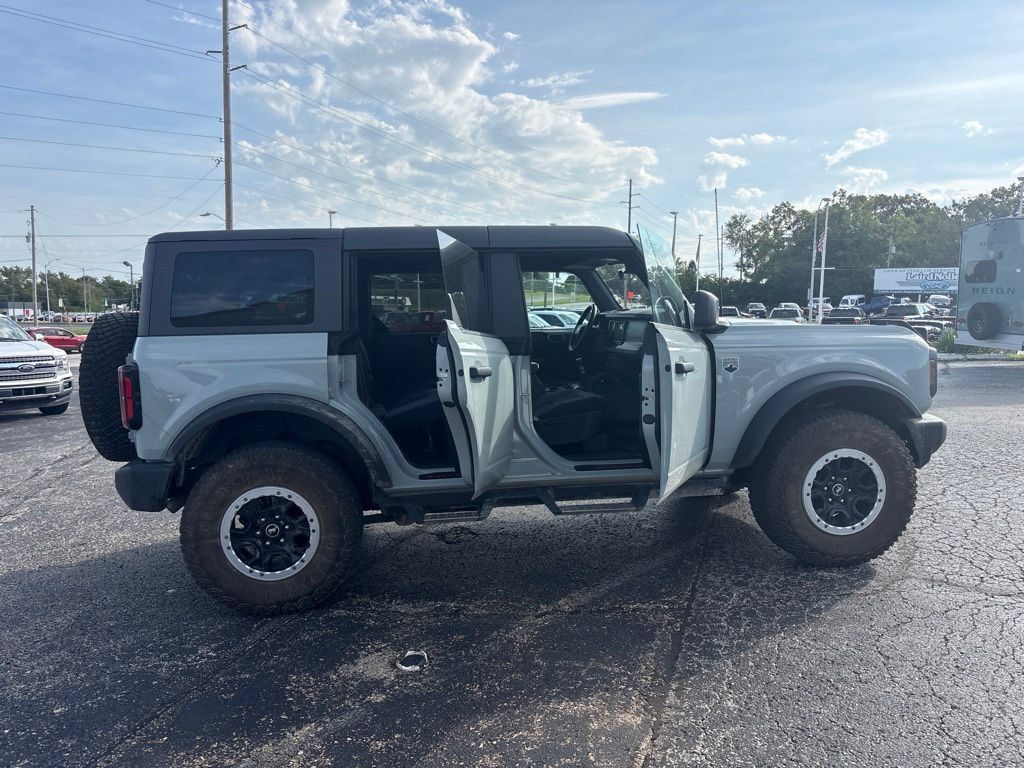 Used 2022 Ford Bronco Big Bend w/ Sasquatch Package AWD/4WD image 8