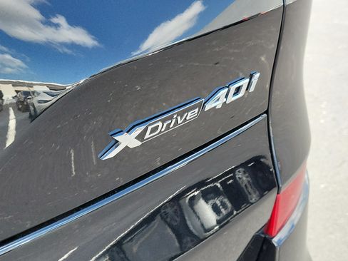 Used 2025 BMW X5 xDrive40i w/ M Sport Package AWD/4WD image 6