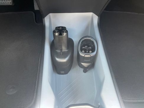 Used 2027 Chevrolet Bolt LT FWD image 33