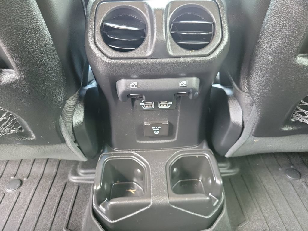 Used 2023 Jeep Gladiator Rubicon AWD/4WD image 14