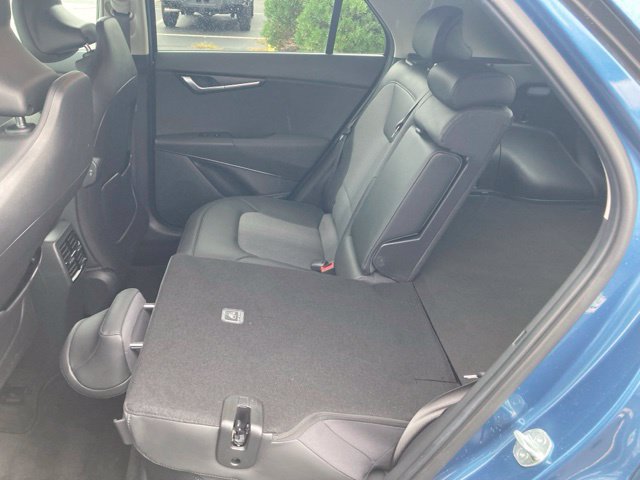 Used 2024 Kia Niro EX w/ EX Cold Weather Package FWD image 18