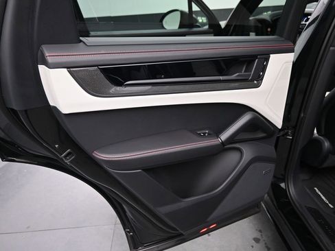 New 2025 Porsche Cayenne GTS image 22