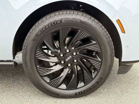 Used 2025 Lincoln Navigator Reserve w/ Jet Appearance Package image 10