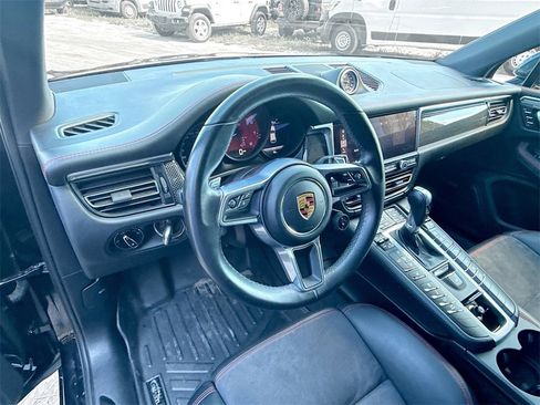 Used 2021 Porsche Macan GTS w/ Sport Chrono Package image 12