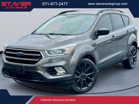 Used 2017 Ford Escape SE w/ Equipment Group 201A FWD image 1