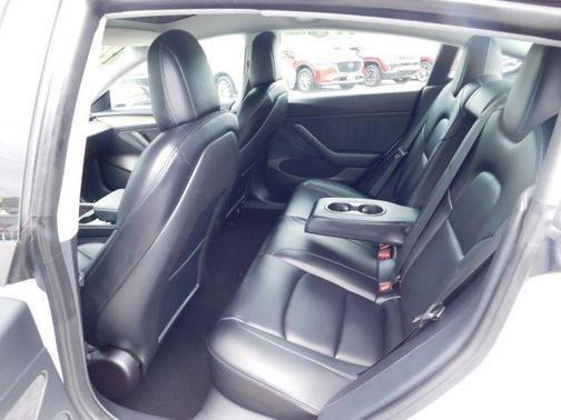 Used 2022 Tesla Model 3 Long Range AWD/4WD image 12