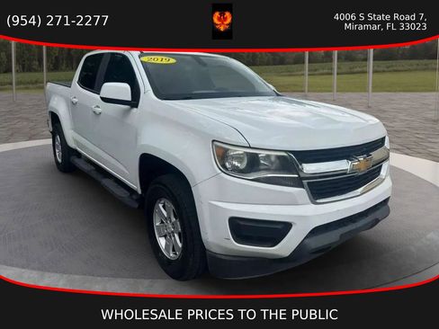 Used 2019 Chevrolet Colorado W/T w/ WT Convenience Package RWD image 3