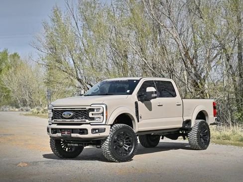 New 2026 Ford F250 Lariat w/ Black Appearance Package AWD/4WD image 7