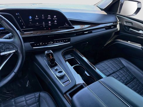 Certified 2023 Cadillac Escalade Sport Platinum w/ LPO, ONYX Package AWD/4WD image 25