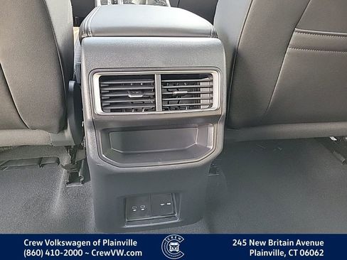 New 2026 Volkswagen Atlas Cross Sport SE image 50