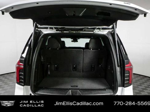Used 2025 Chevrolet Tahoe LT RWD image 30