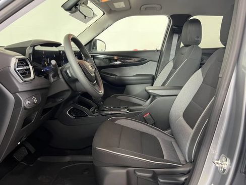 New 2026 Chevrolet TrailBlazer LS w/ LS Convenience Package FWD image 9