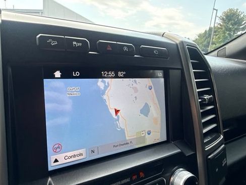 Used 2017 Ford F150 Platinum w/ Equipment Group 701A Luxury AWD/4WD image 29
