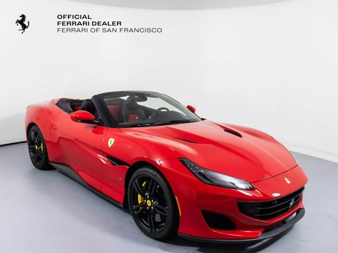 Certified 2019 Ferrari Portofino RWD image 1