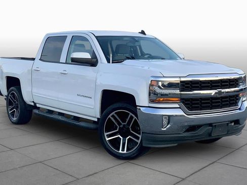 Used 2018 Chevrolet Silverado 1500 LT w/ All Star Edition RWD image 3