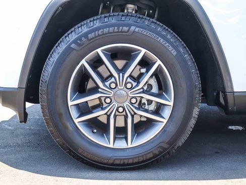 Used 2020 Jeep Grand Cherokee Limited RWD image 10